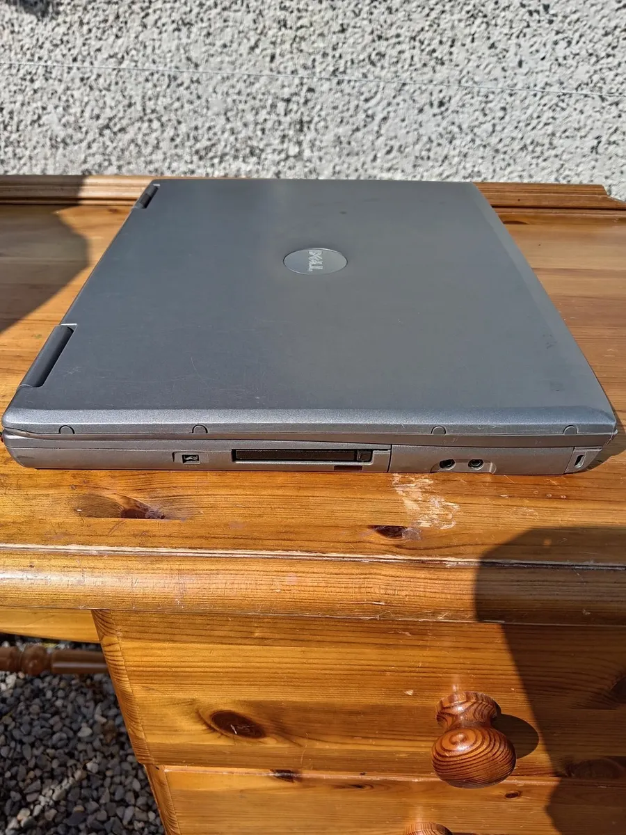Lap top - Image 1