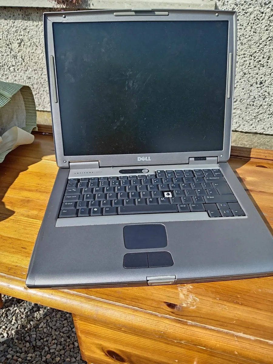 Lap top - Image 2