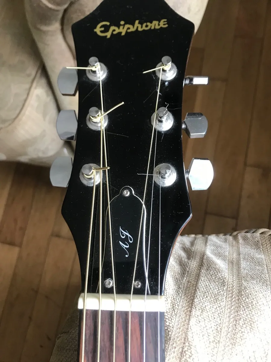Epiphone Aj 100 vs Acoustic guitar - Image 4