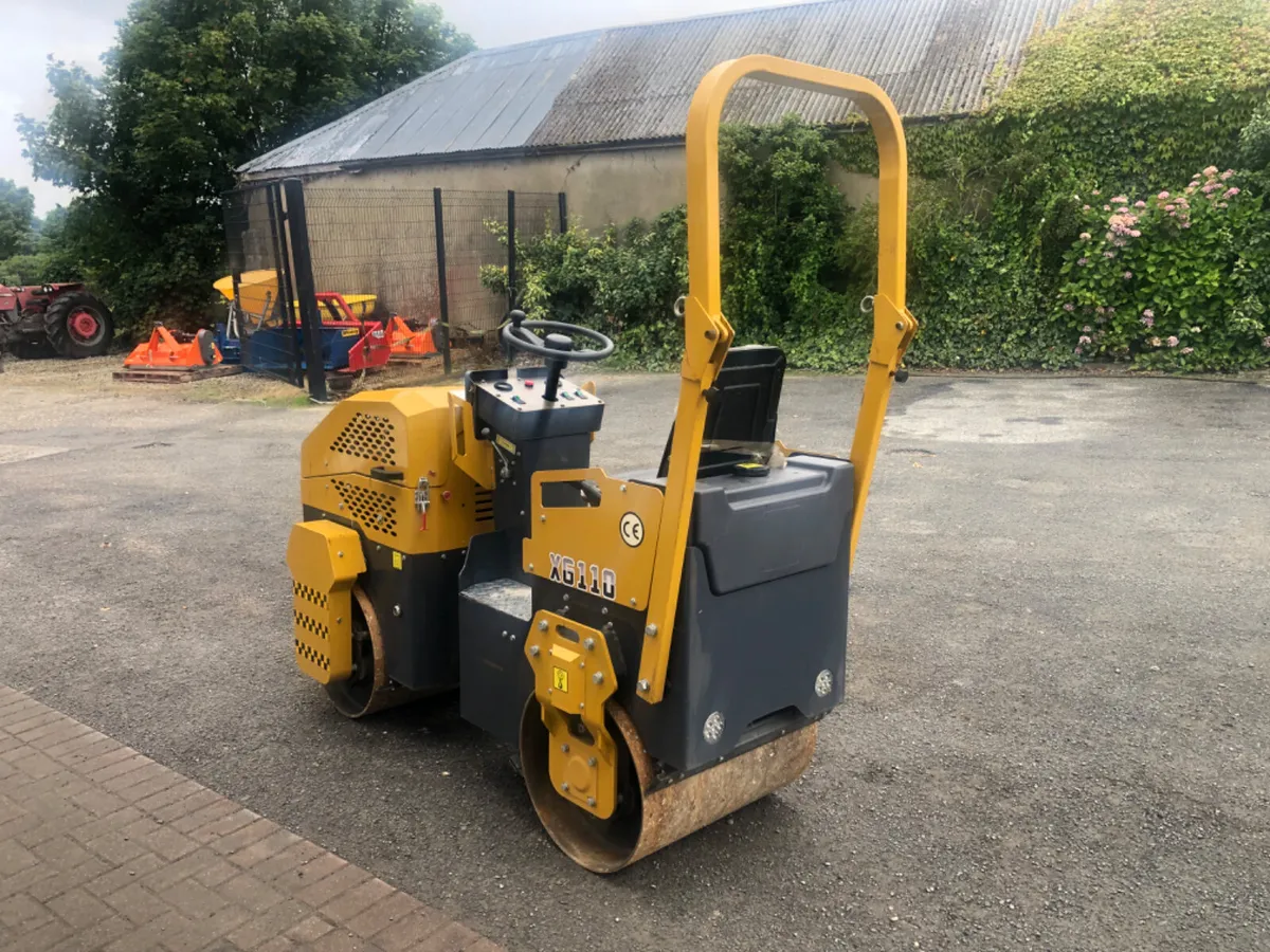 King Kong XG110 Double Drum vibrating roller - Image 3