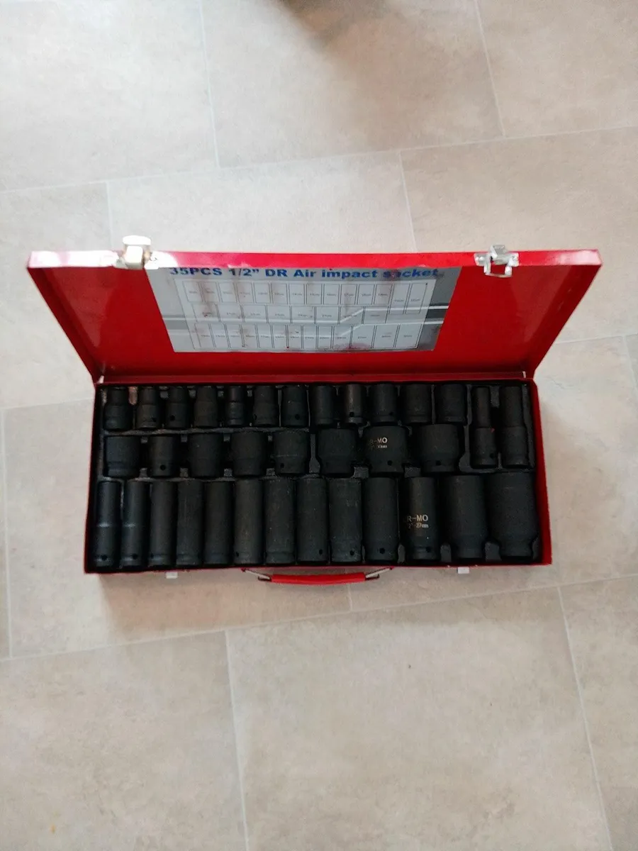 35 piece impact socket set - Image 1