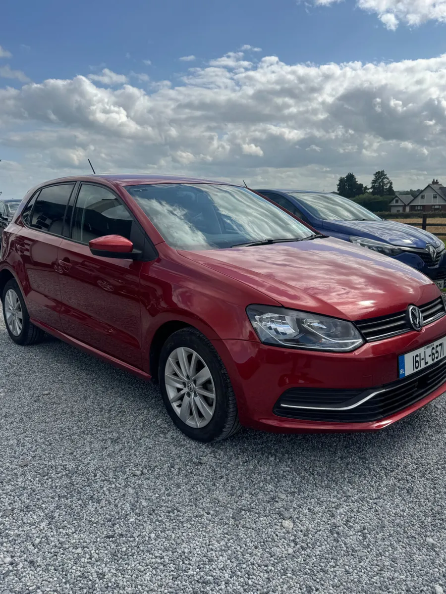 Volkswagen Polo 2016 automatic very clean - Image 1