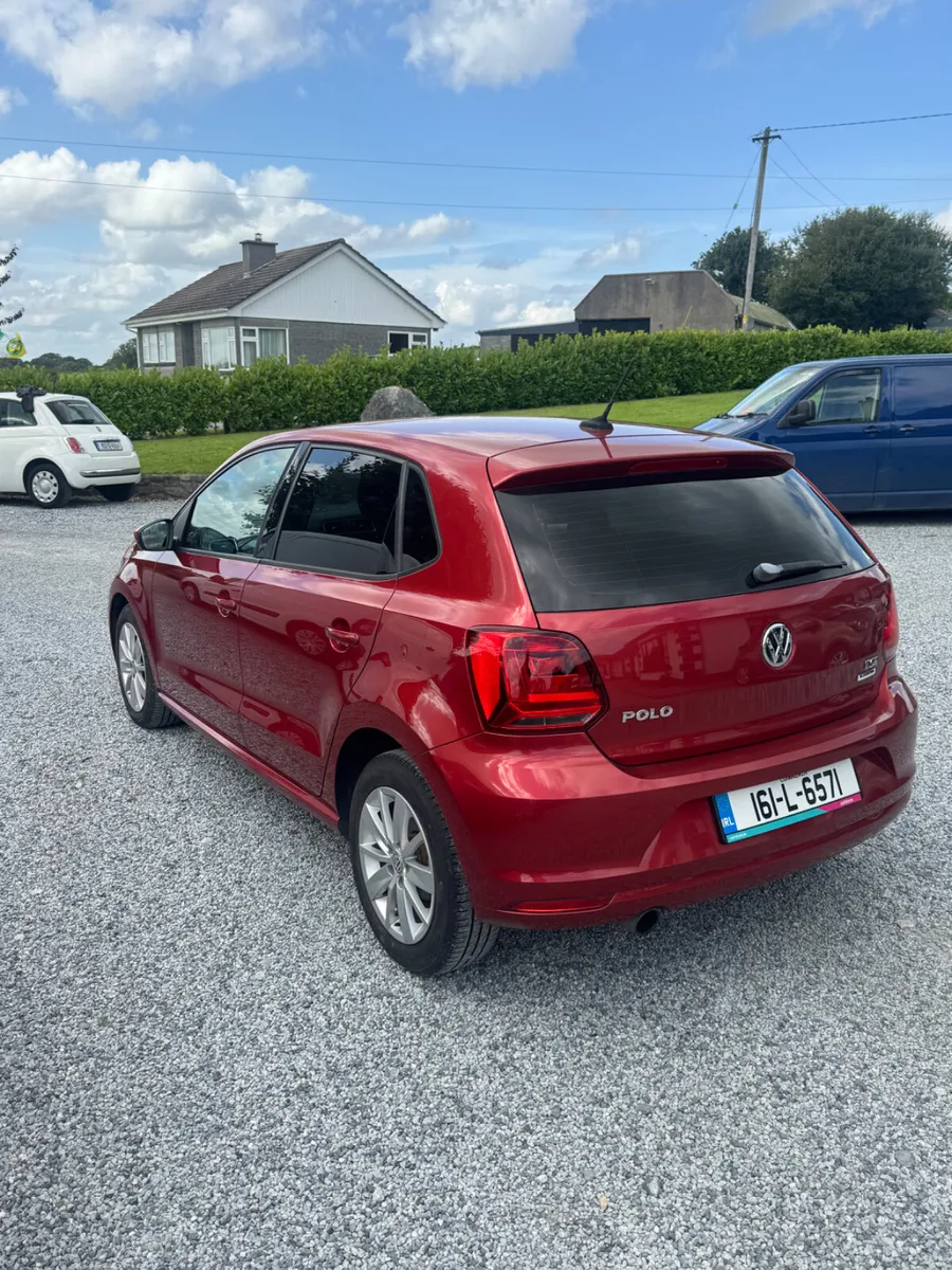 Volkswagen Polo 2016 automatic very clean - Image 3