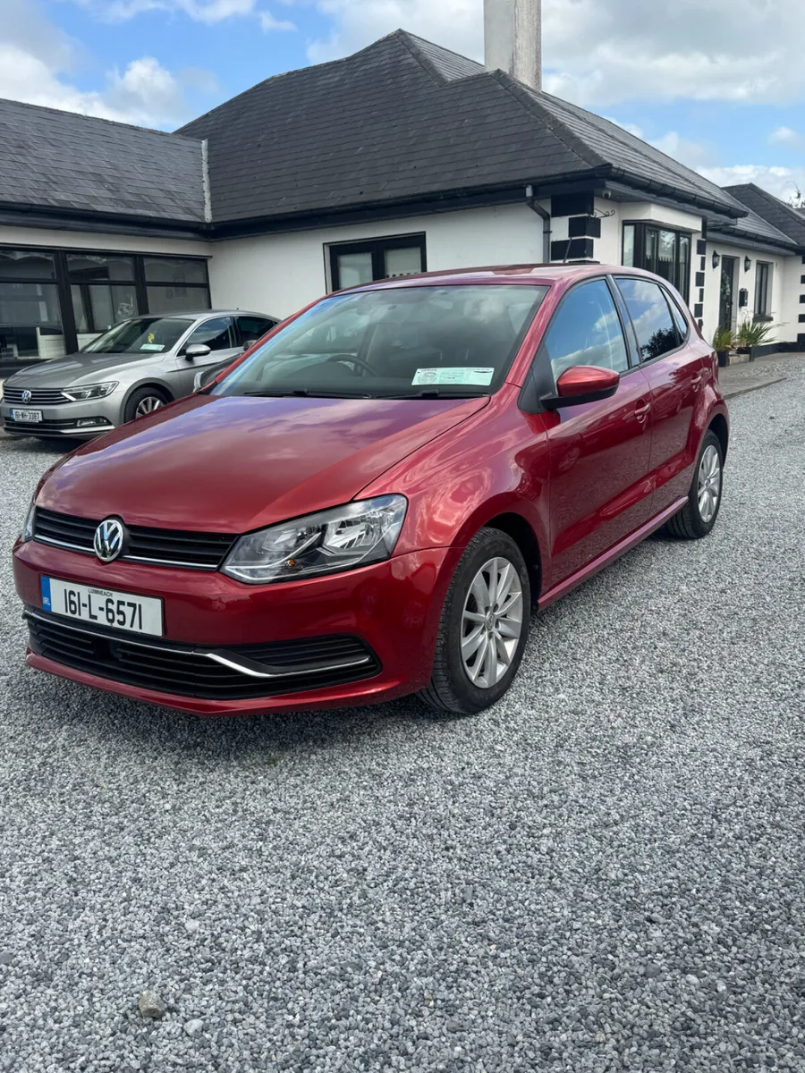 Volkswagen Polo 2016 automatic very clean - Image 4