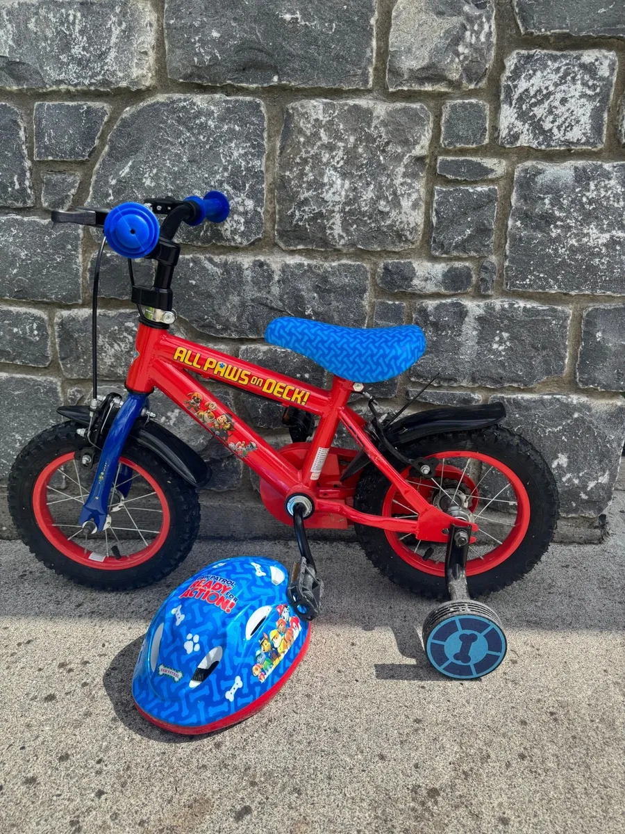 Paw patrol 12 inch kids bike with helmet - Image 1