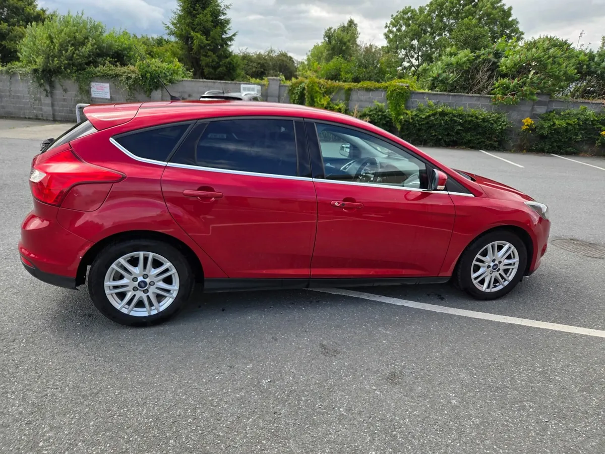 Ford Focus 2013 - Image 3