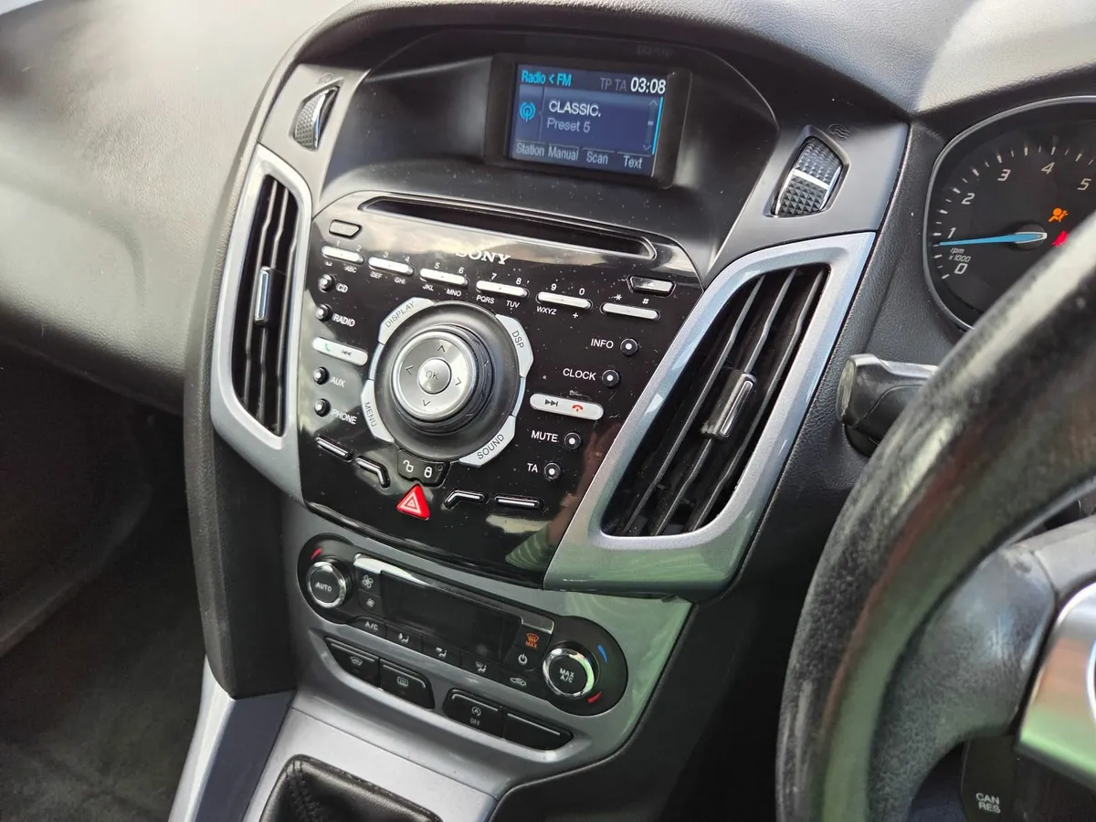 Ford Focus 2013 - Image 4