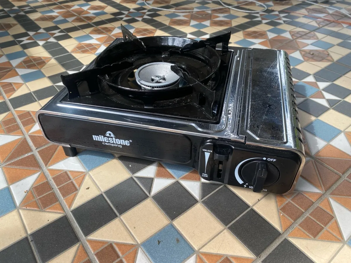 Gas cooker and good campingstuff - Image 2