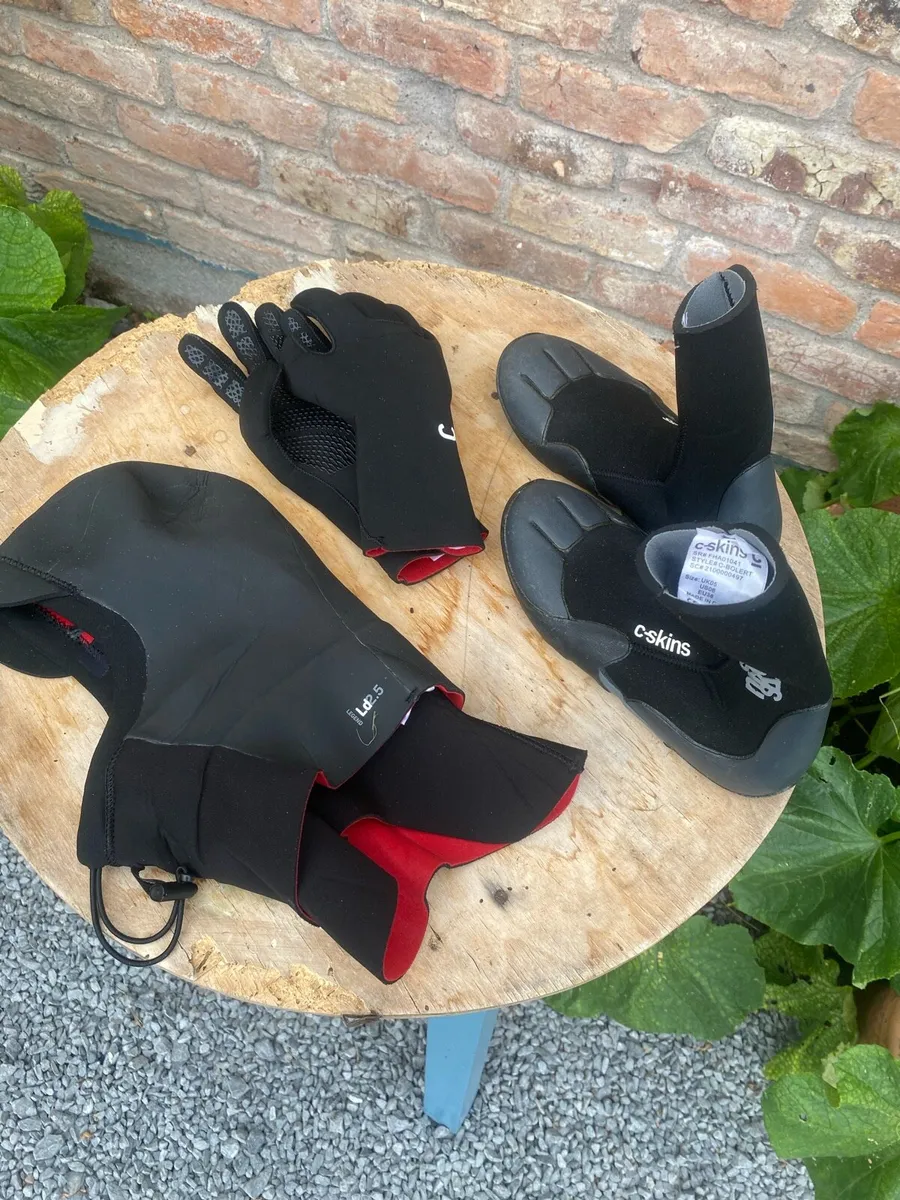 Women Wetsuit Oniell 5/4 + gloves boots hoodie - Image 4