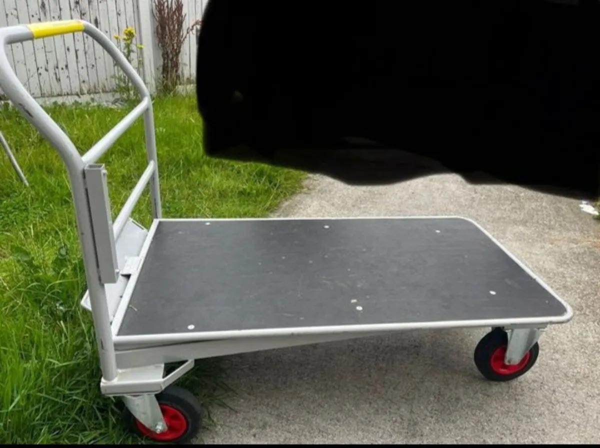 Trolley - Image 1