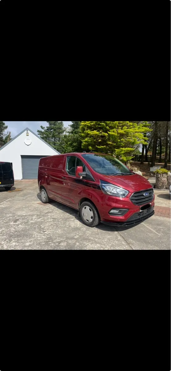 Ford Transit Custom 2020  300 SWB - Image 2