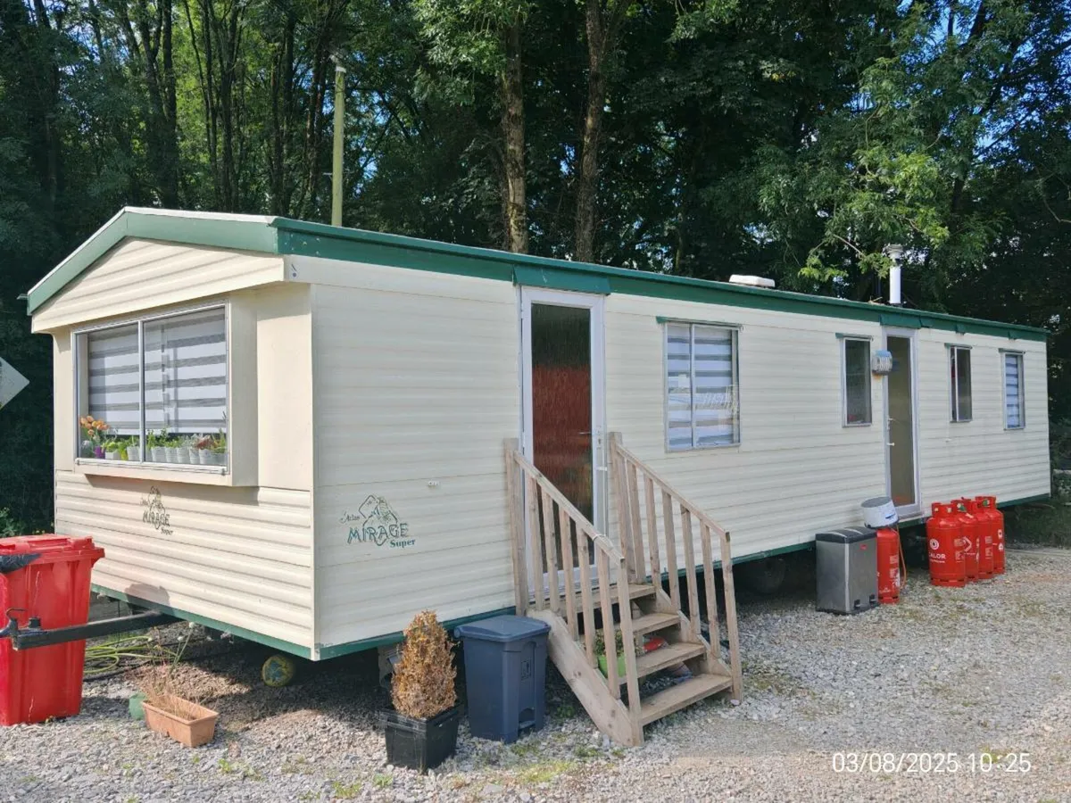 Mobile home - Image 1