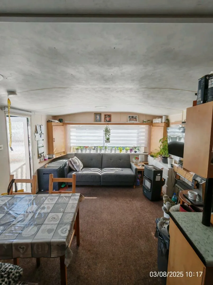 Mobile home - Image 2