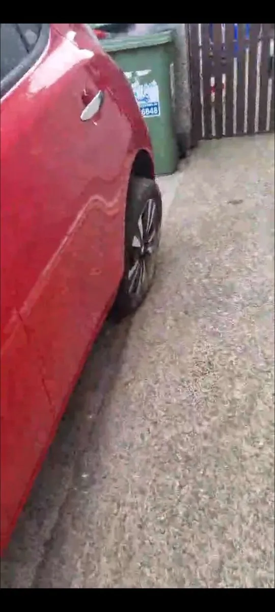 Nissan leaf - Image 3