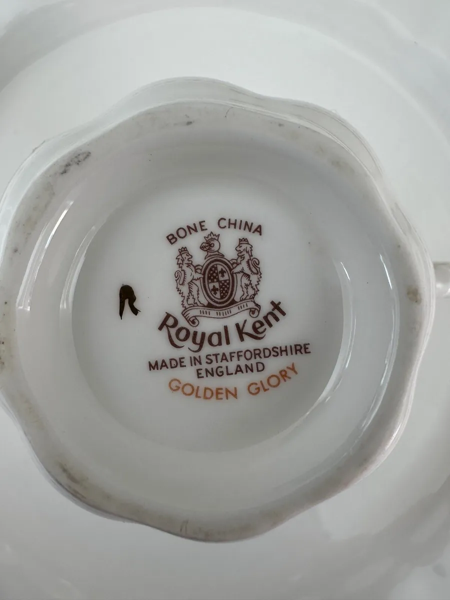 Royal Kent Golden Glory Dinner Service tea set - Image 2