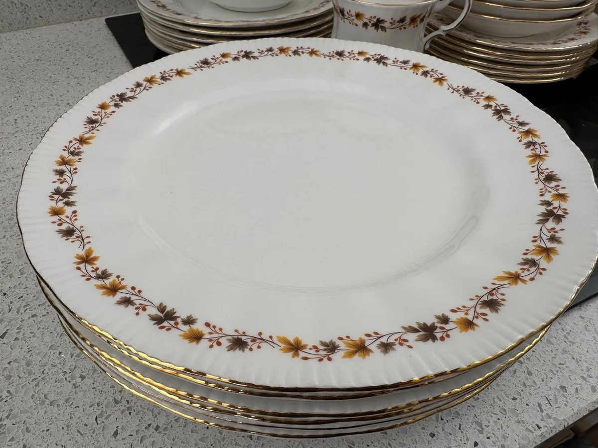 Royal Kent Golden Glory Dinner Service tea set - Image 3
