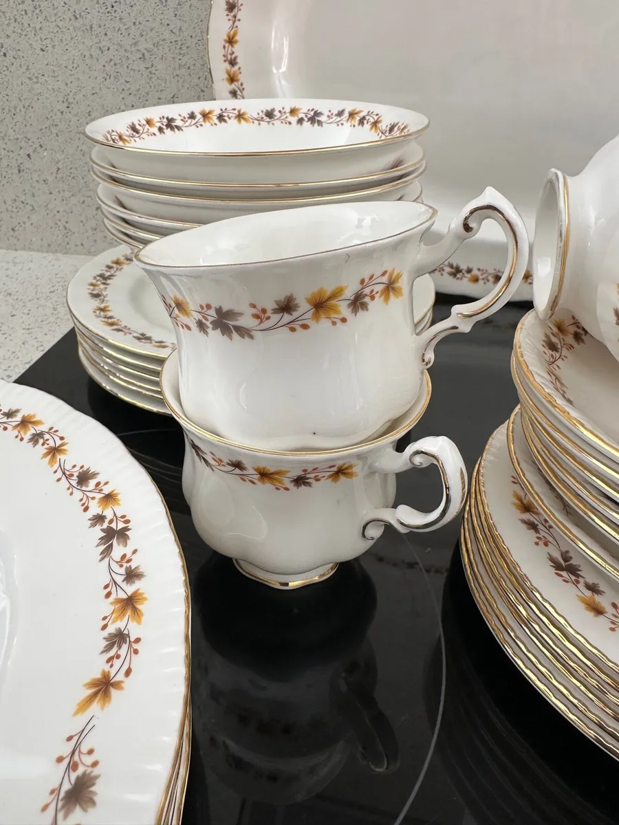 Royal Kent Golden Glory Dinner Service tea set - Image 4