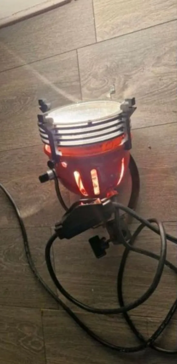Light - Image 1
