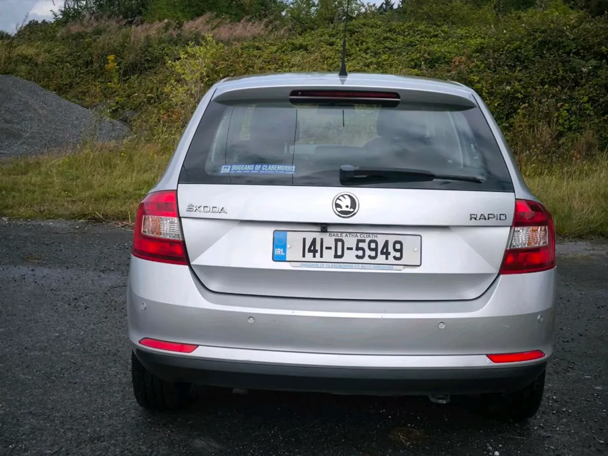 Skoda Rapid Automatic - Image 4