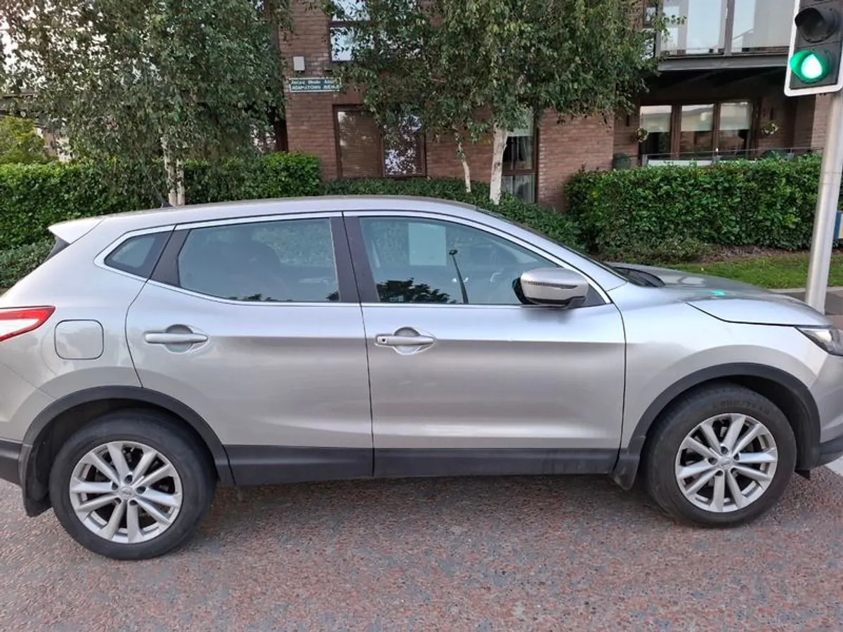 2015 Nissan Qashqai - Image 4