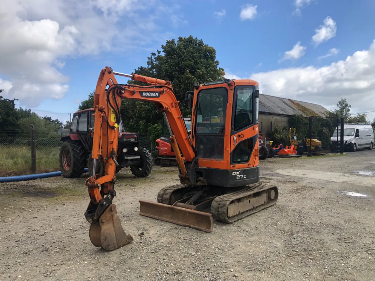 2013 Doosan DX27z - Image 1