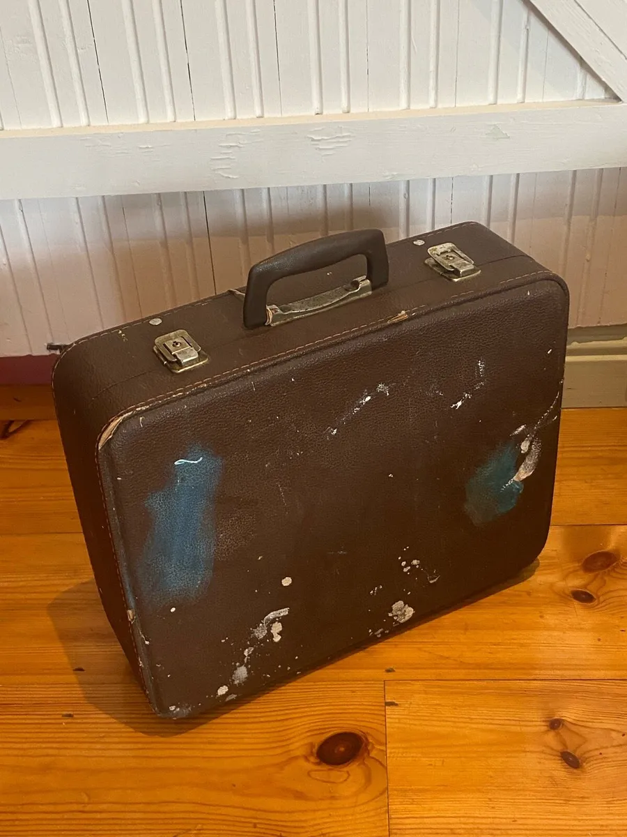 Oldschool suitcase - Image 2