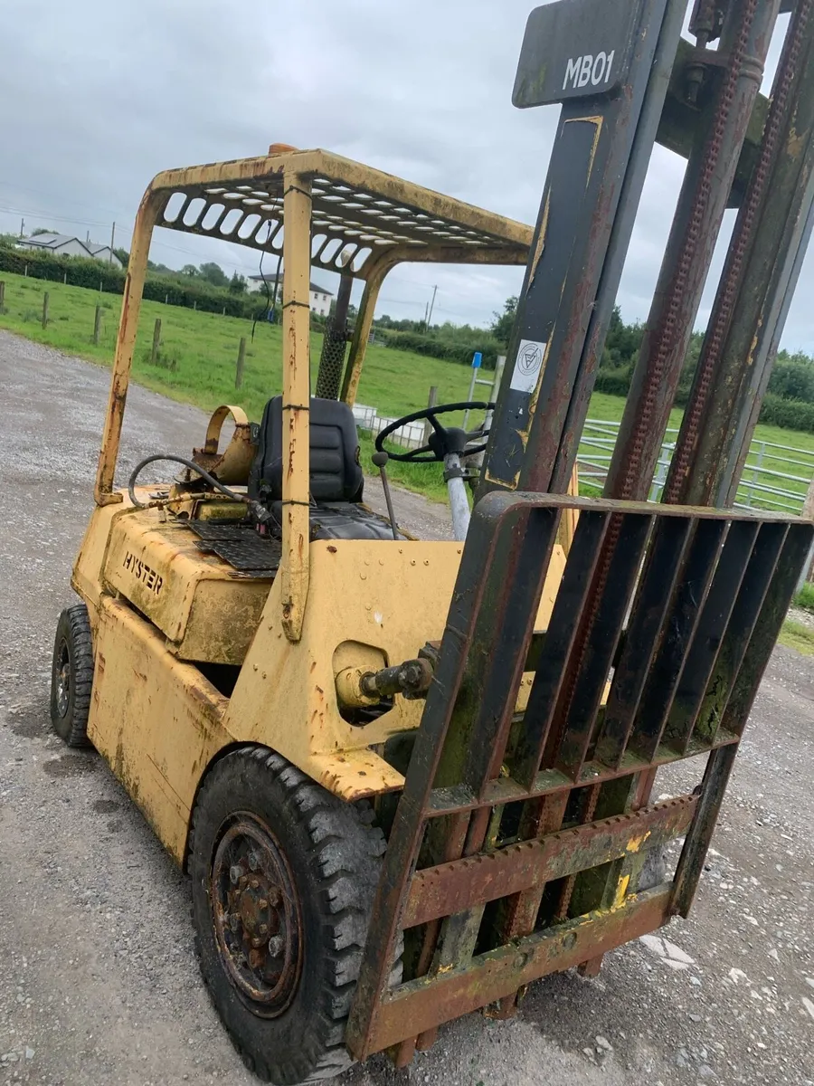 Hyster 3.5 tonne gas forklift parts/repair - Image 2