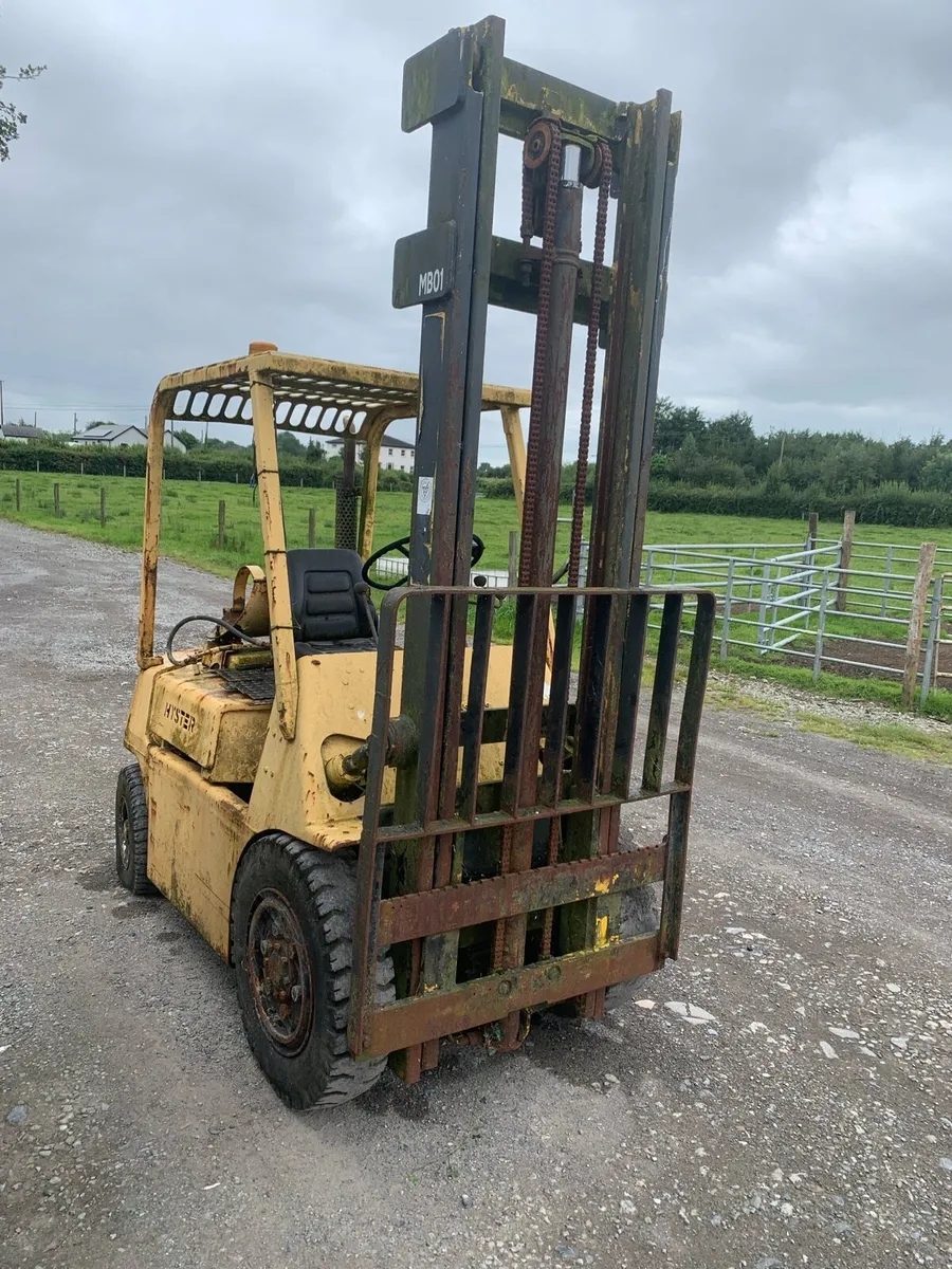 Hyster 3.5 tonne gas forklift parts/repair - Image 3