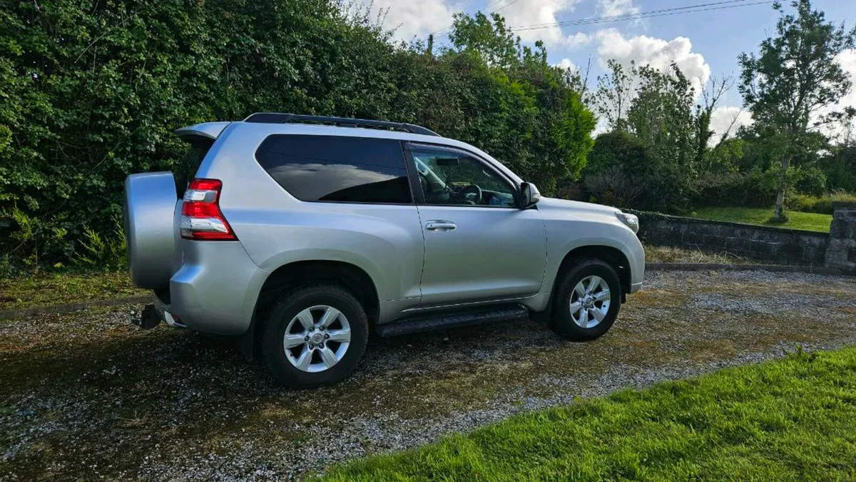 Toyota Landcruiser - Image 3