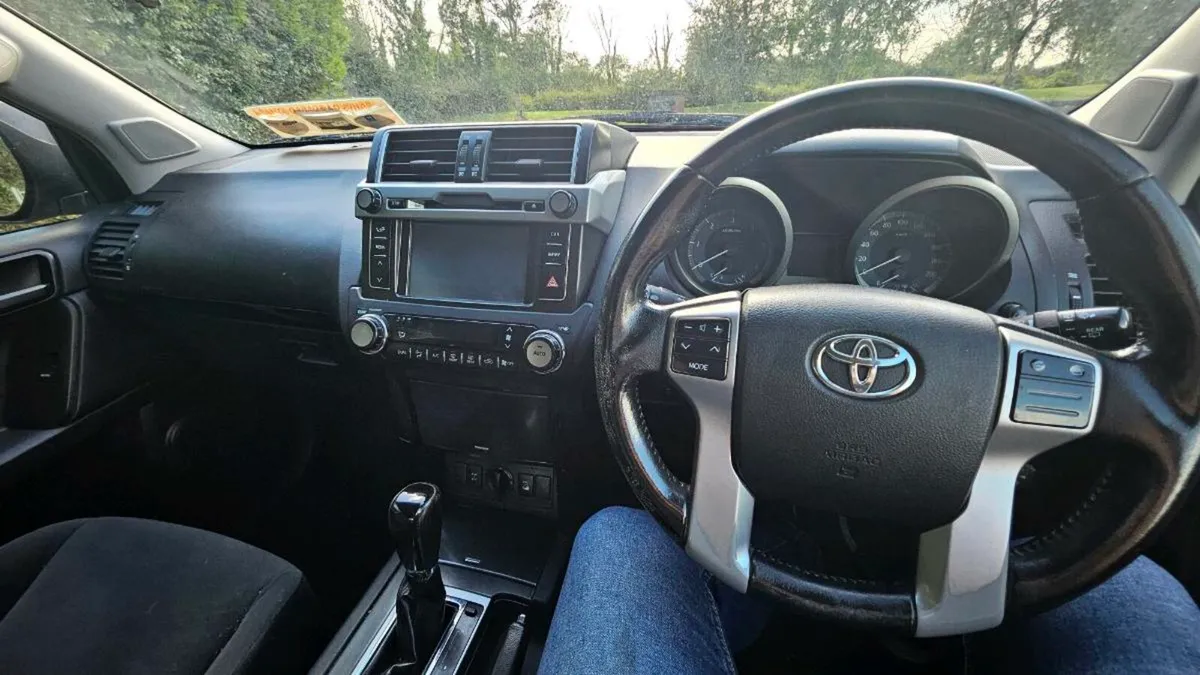 Toyota Landcruiser - Image 4