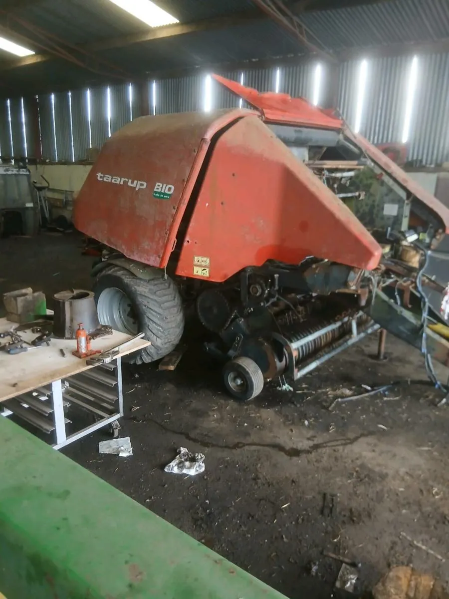 Baler - Image 2
