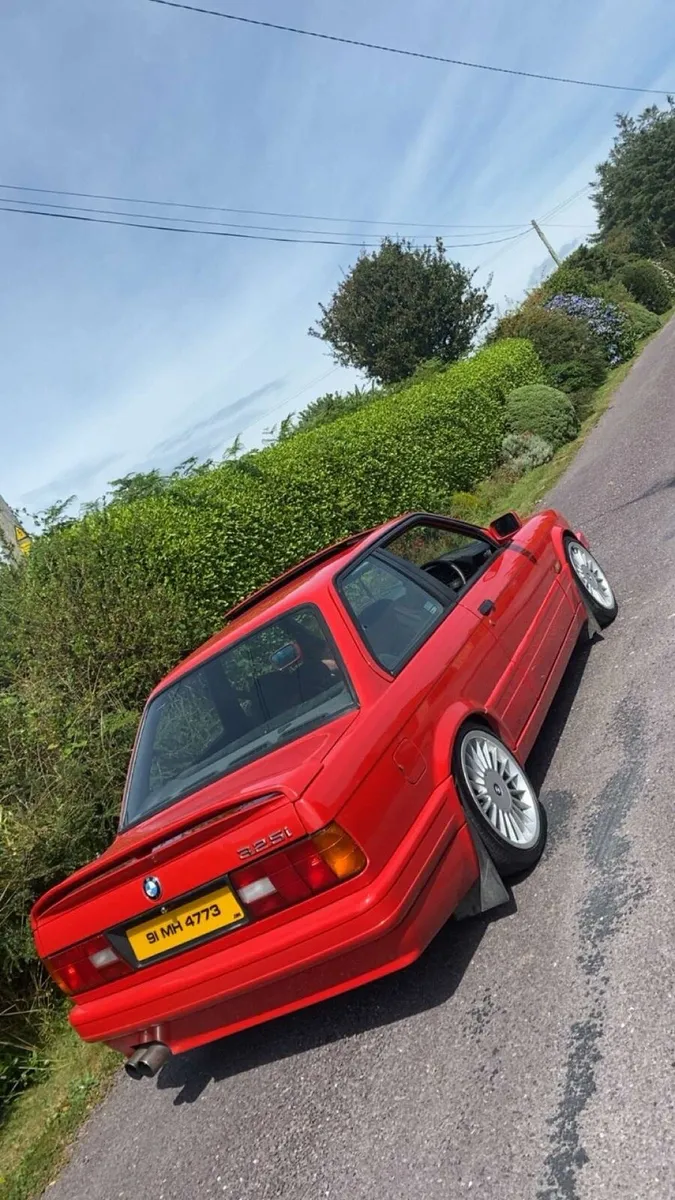 BMW E30 325i - Image 3