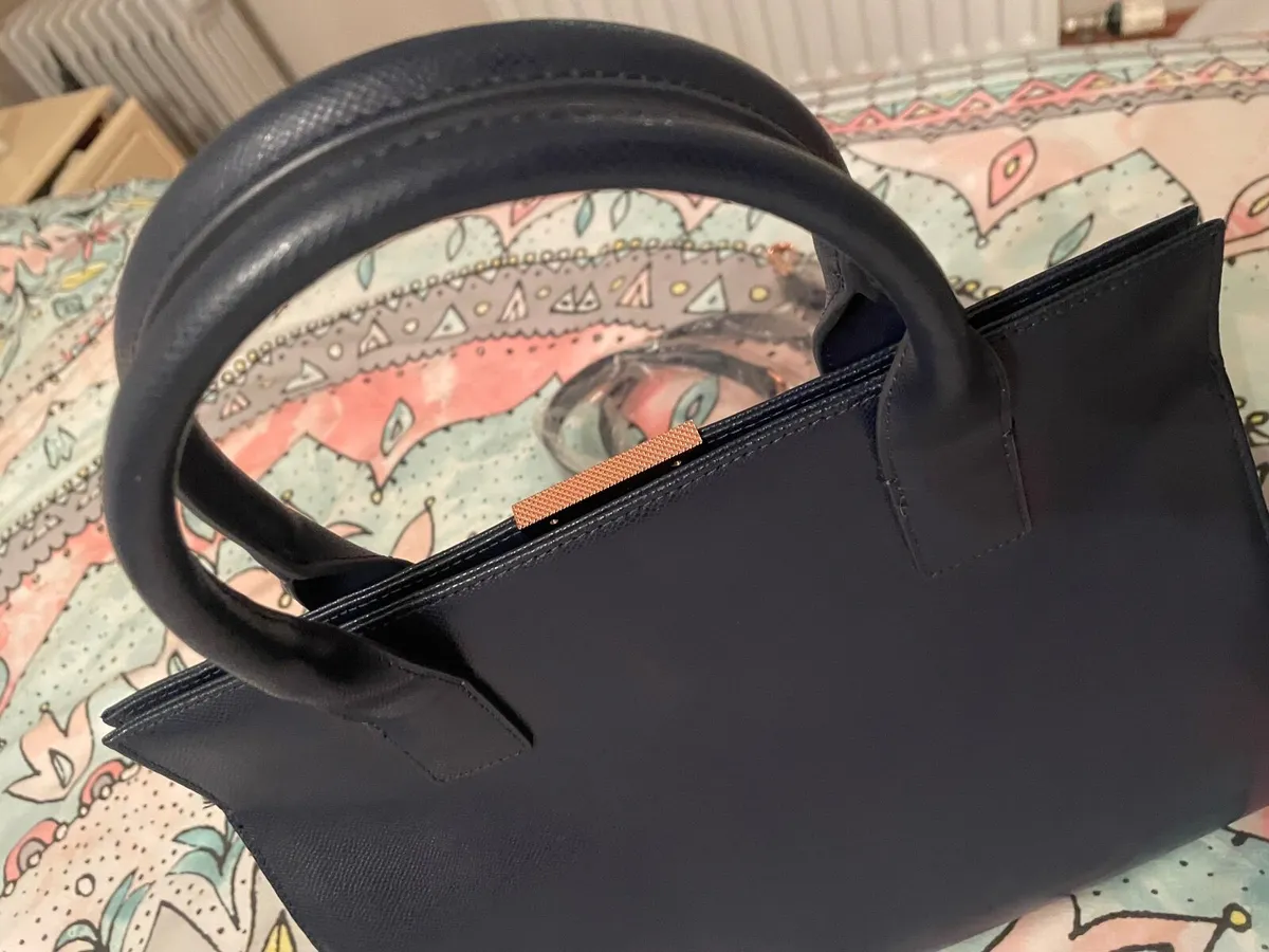 Ted baker laurena hand bag - Image 4