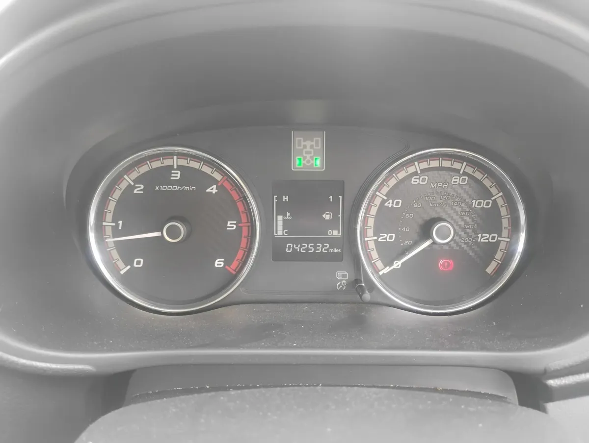 Mitsubishi L200 2.4 Warrior 2019 double cab - Image 2
