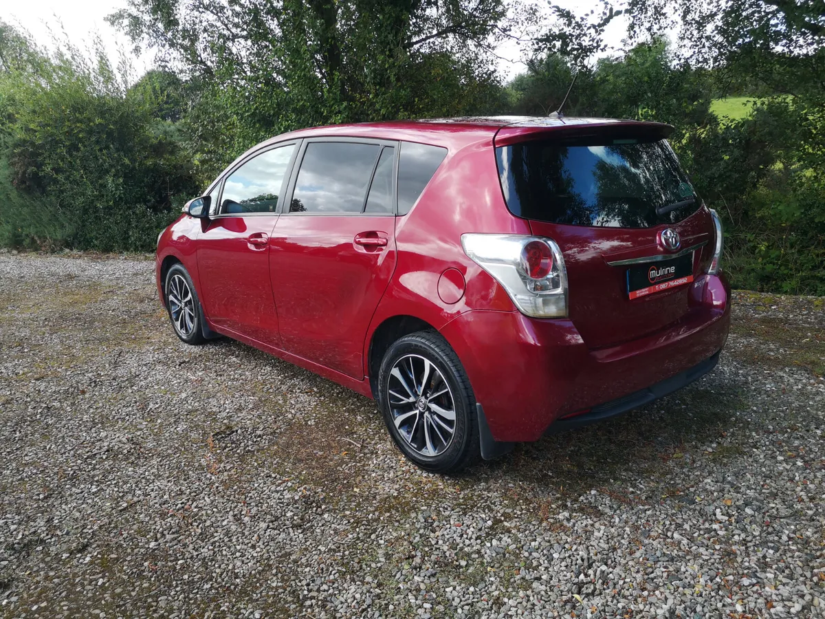 171 Toyota Verso 1.6 D4D Sol Edition - Image 4