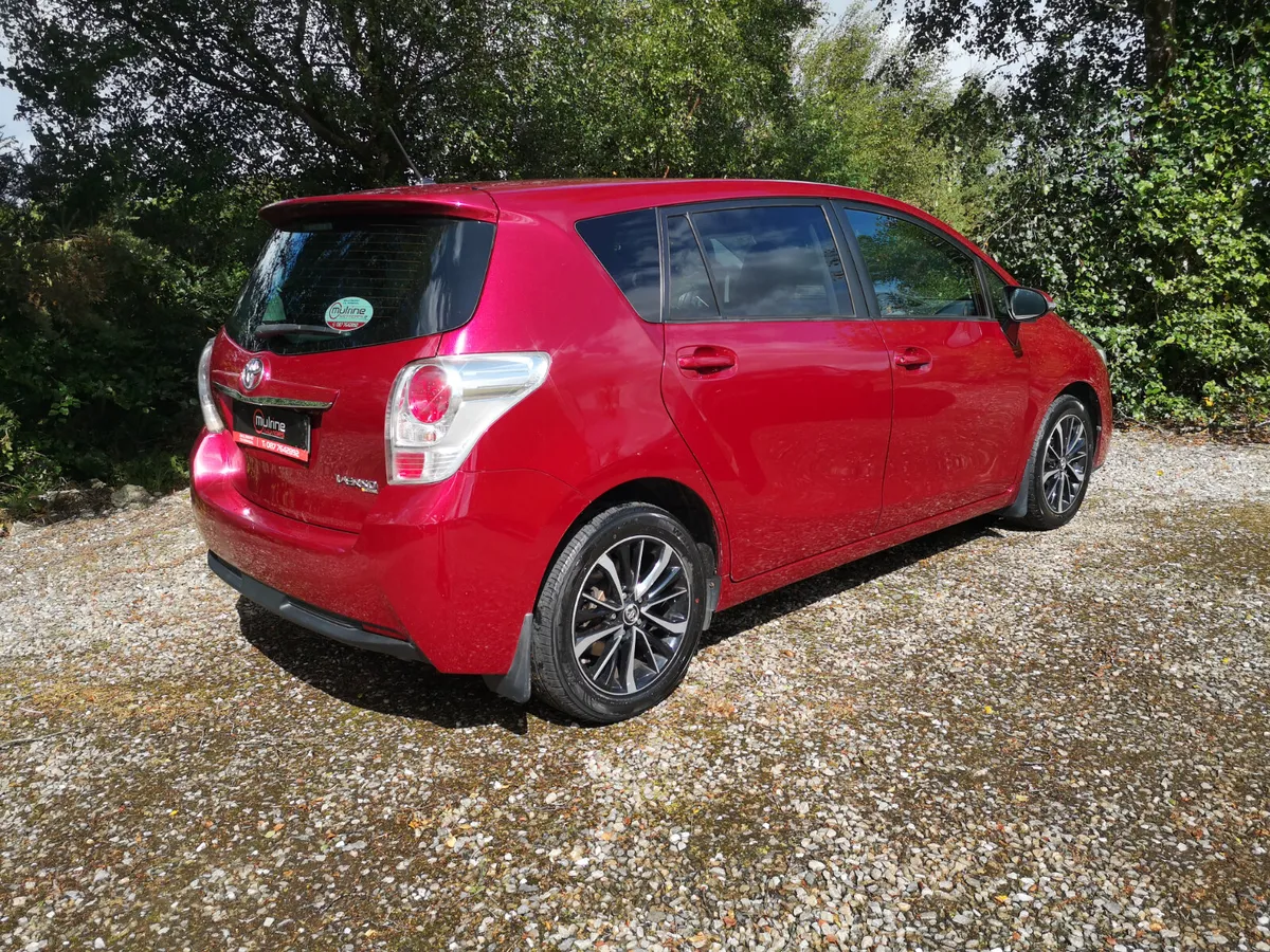 171 Toyota Verso 1.6 D4D Sol Edition - Image 3