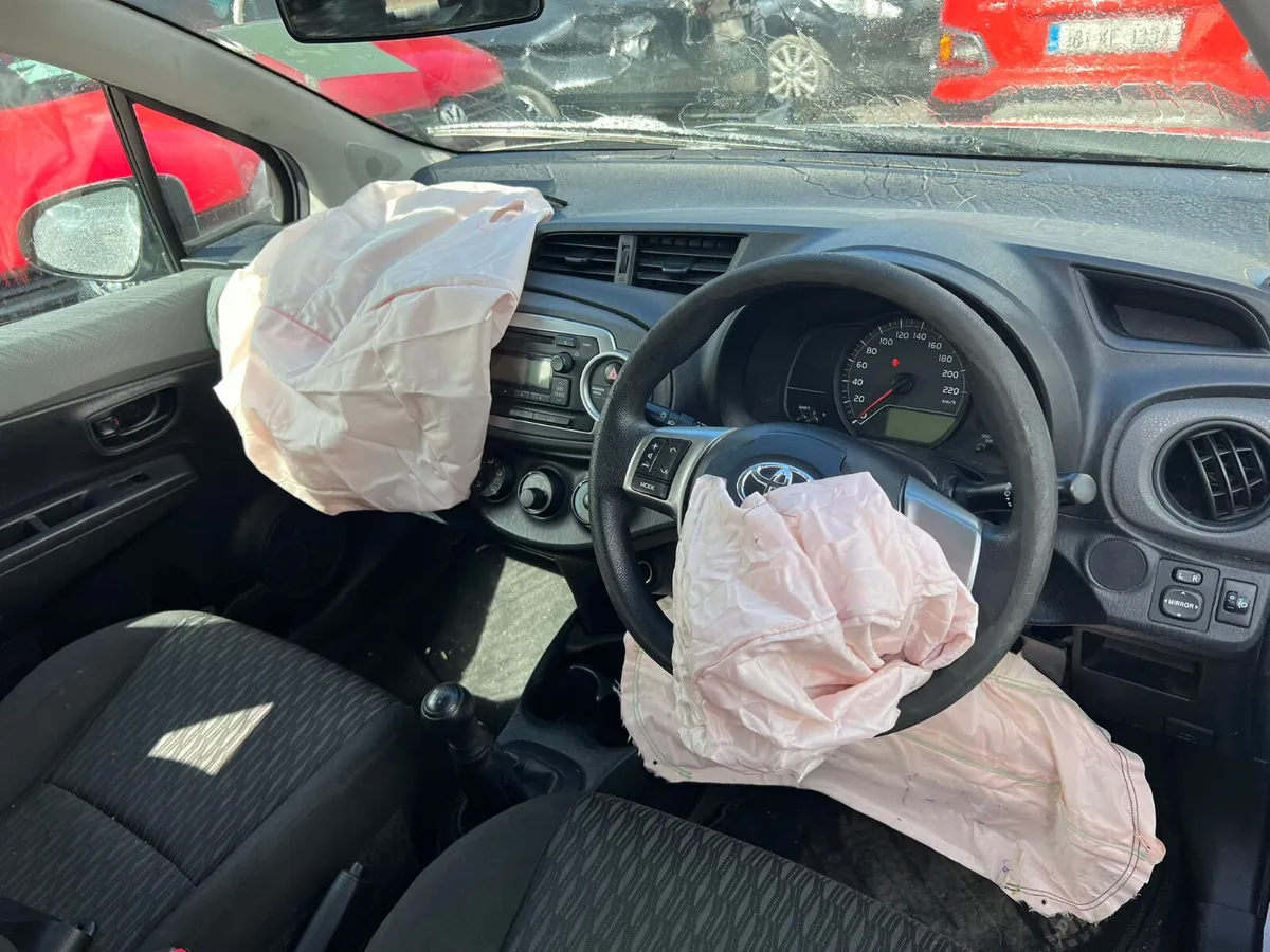2012 Toyota Yaris 1.0 Petrol Low Milage - Image 2