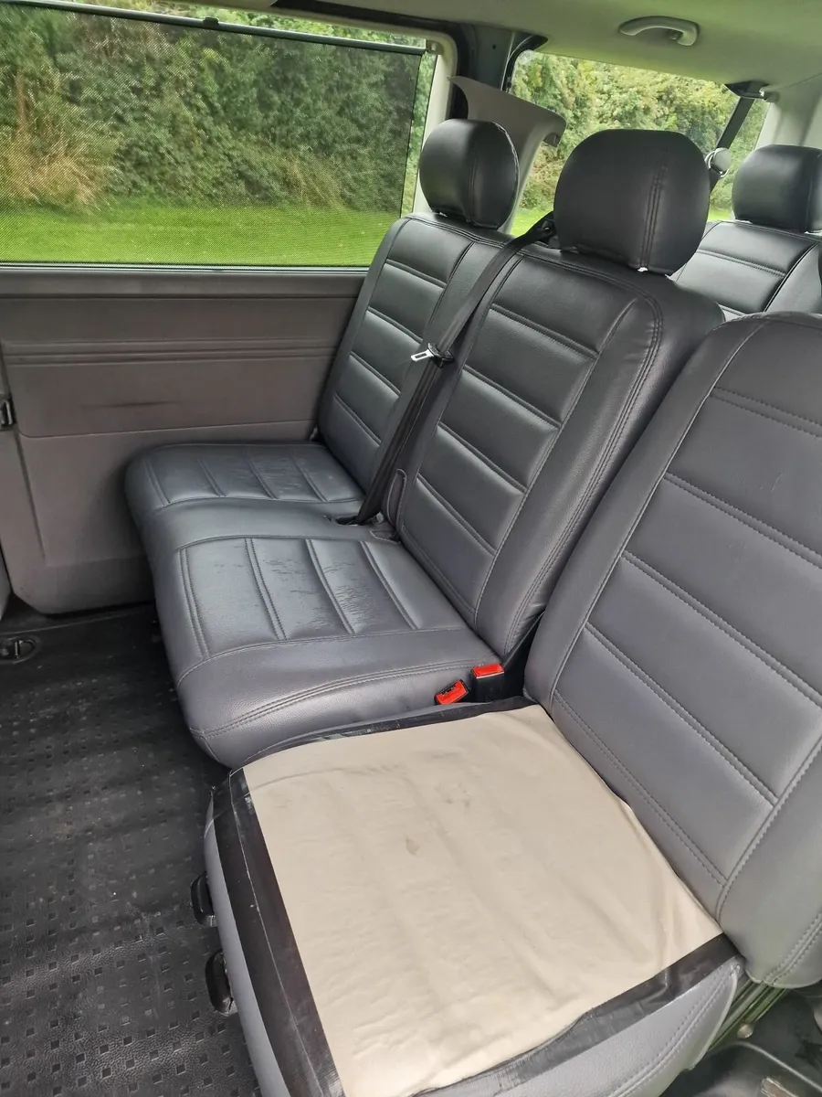 Volkswagen Shuttle 2011 - Image 3