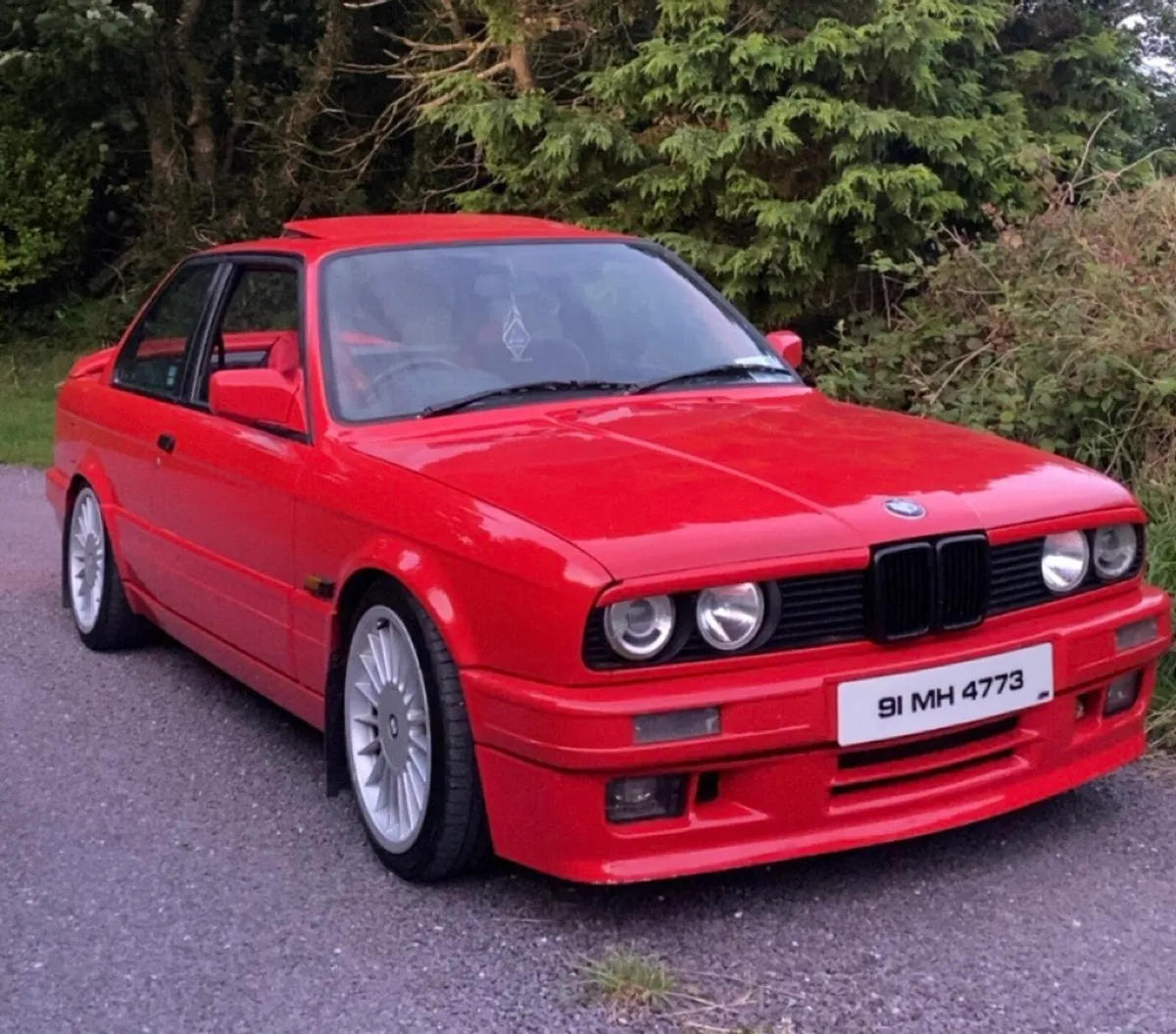 BMW E30 325i - Image 1