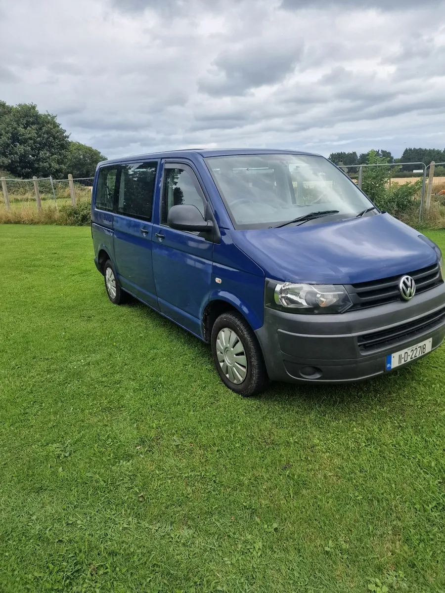 Volkswagen Shuttle 2011 - Image 1