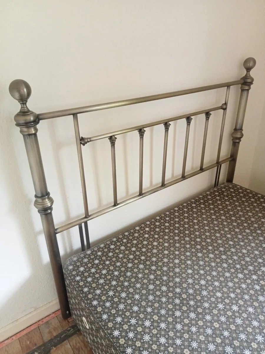 Double Bed with 4 Storage Drawers for Sale - Image 4