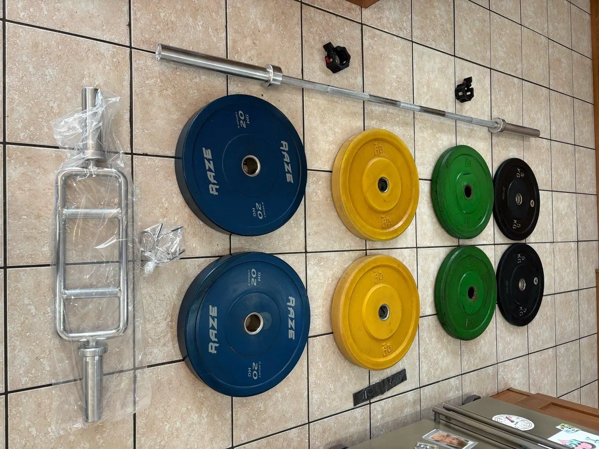 COLOUR OLYMPIC BUMPER WEIGHTS, BARBELL+ TRI BAR!! - Image 1