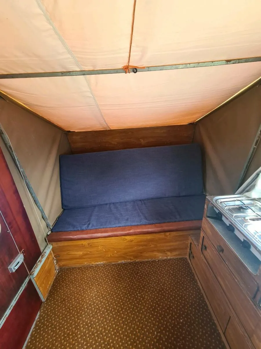 Dandy Camper Trailer / Folding Camper / Vintage - Image 4