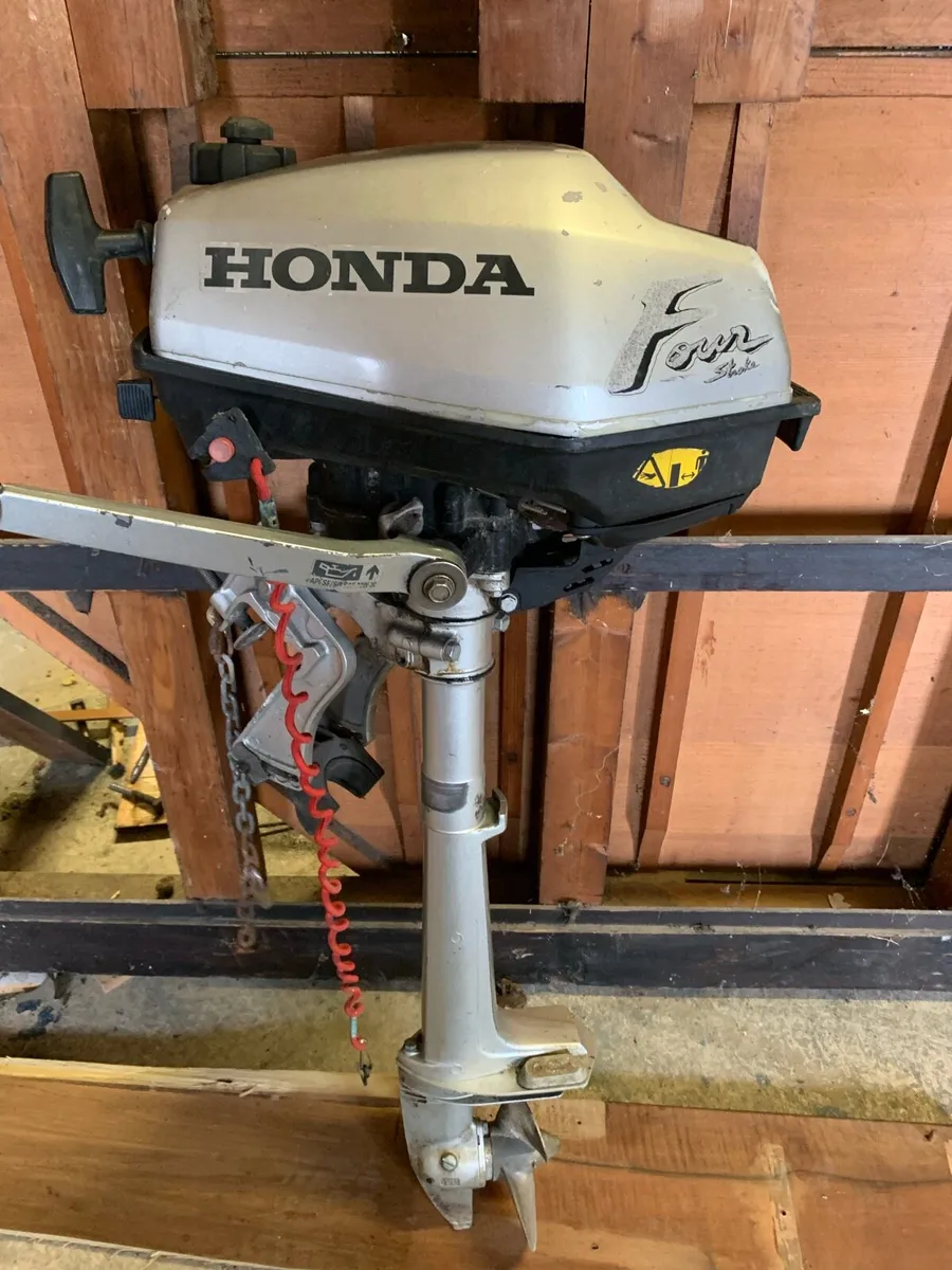 Honda 4 Stroke 4HP Outboard - Image 1