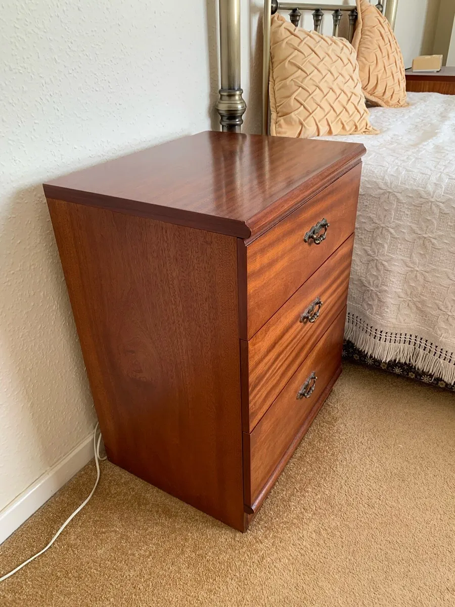 Bedside Tables/drawers/lockers for Sale - Image 4