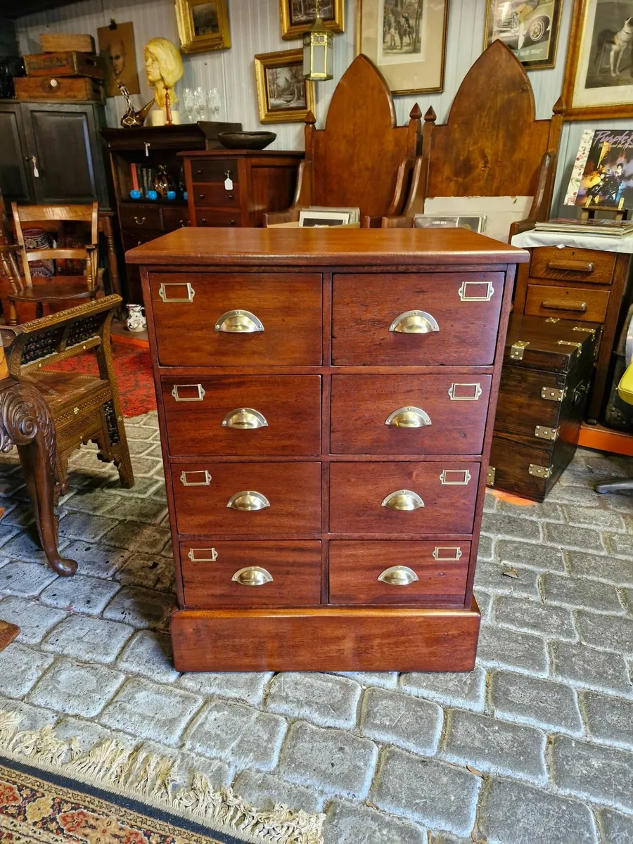 Filing cabinet - Image 1