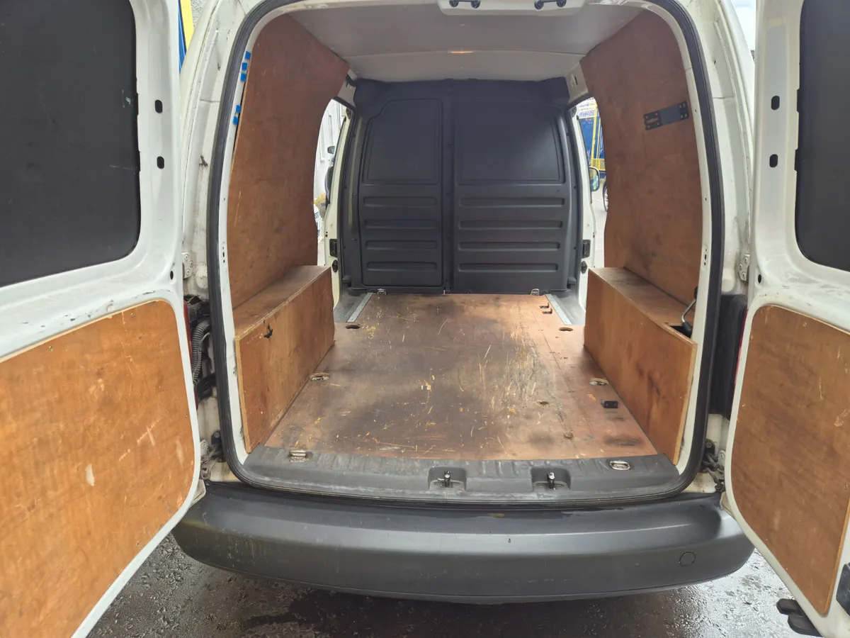 Volkswagen Caddy 2013 - Image 4