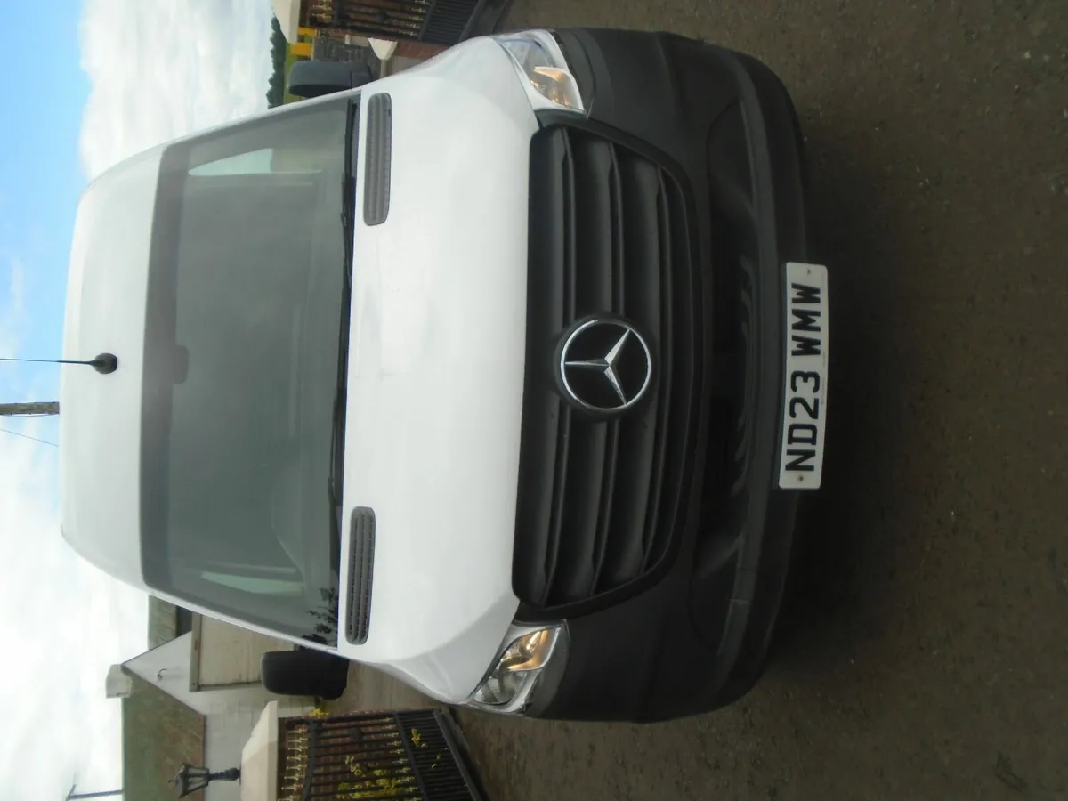 2023 Mercedes-Benz Sprinter 315CDI MWB HR - Image 2