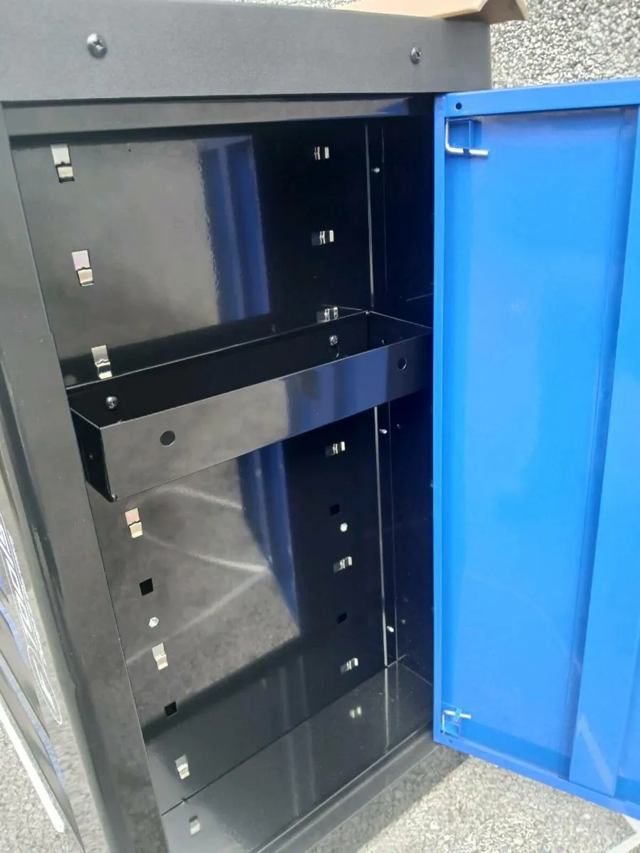 New empty toolbox on sale - Image 2