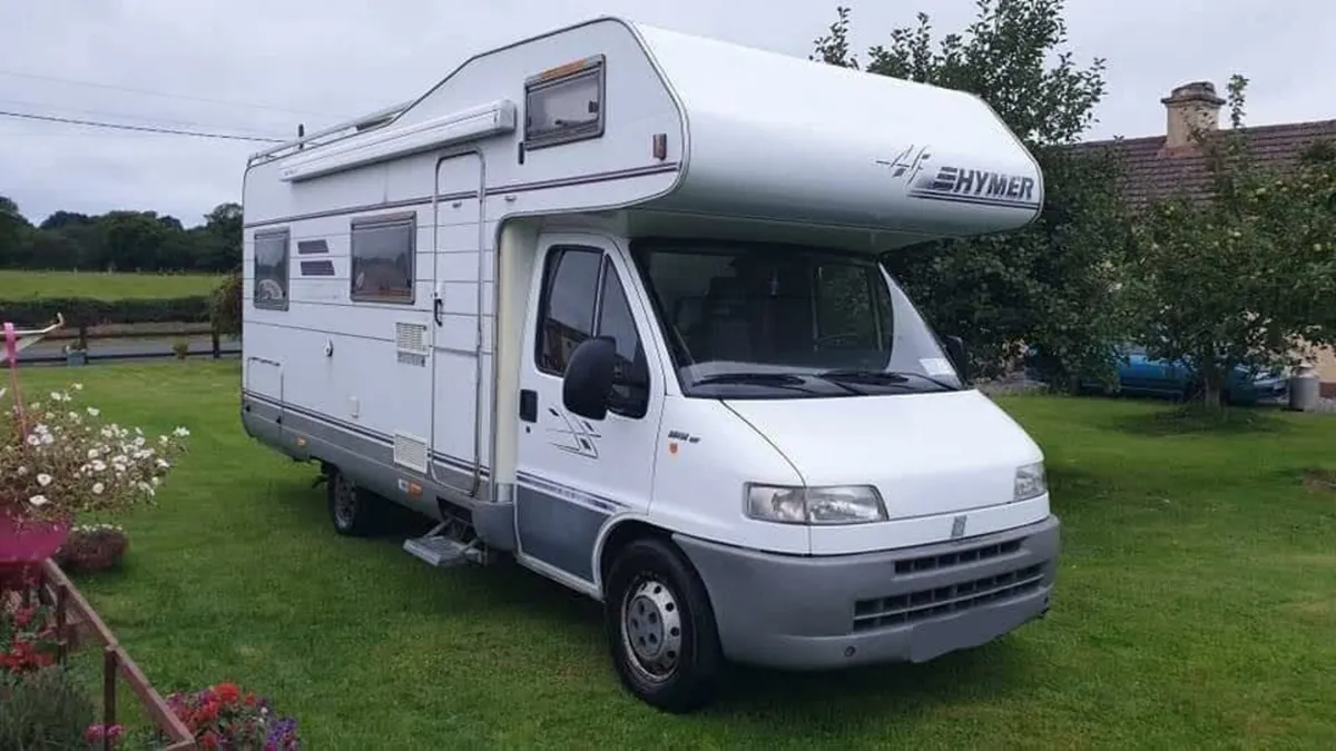 Hymer c644 Motorhome - Image 3